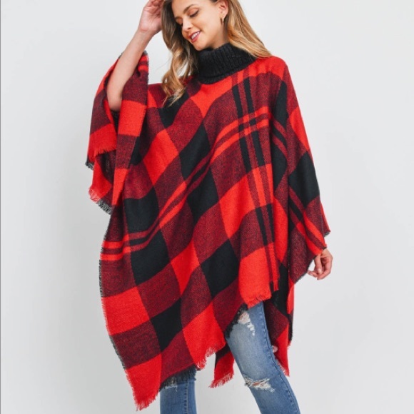 HOLIDAY PLAID PONCHO - Picture 3 of 5